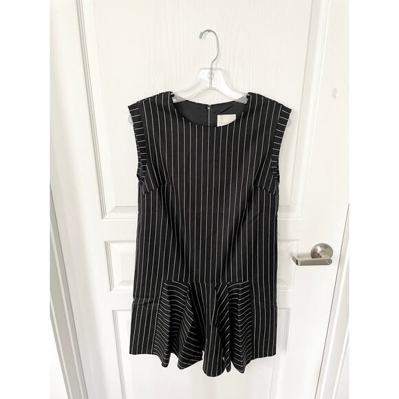 Line & Dot Revolve Pinstripe Dress Pleated Black Size Small New - Picture 3 of 9